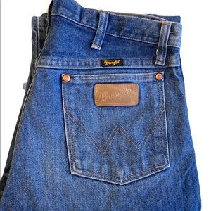 Vintage size 32 x 38” wrangler denim jeans unisex